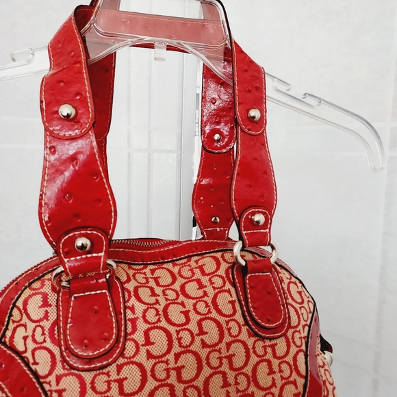 Guess Y2K Signature bag in red with silver tone hardware ~L14.5 x W4 × H10" - Picture 8 of 16